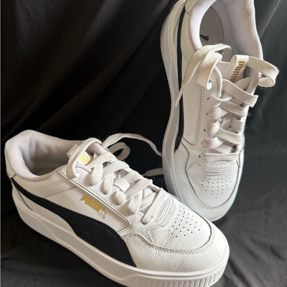 Puma Classic suede leather in White and Black Sneakers - Picture 8 of 10